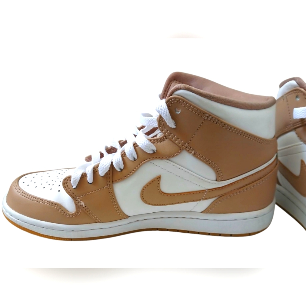 Nike Air Jordan 1 Mid Tan and White- Size 8 Men EUC - Picture 6 of 12
